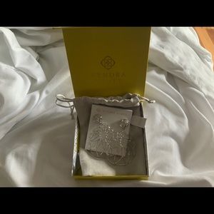 Kendra Scott Hallie Earrings